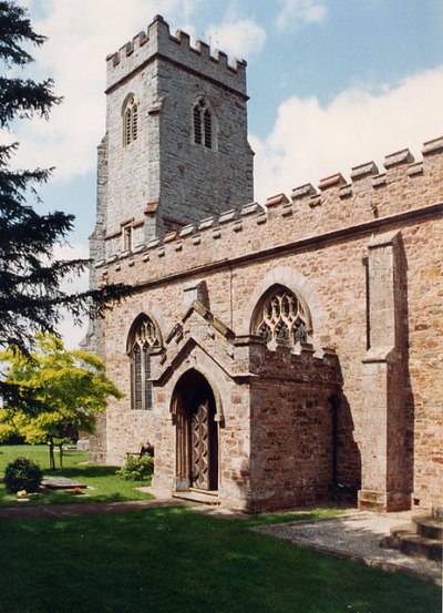 Commonwealth War Graves St. Mary Magdalene Churchyard