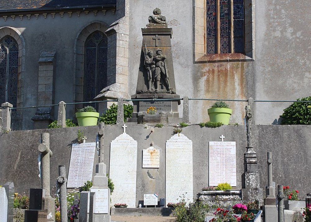 War Memorial Ouessant #1