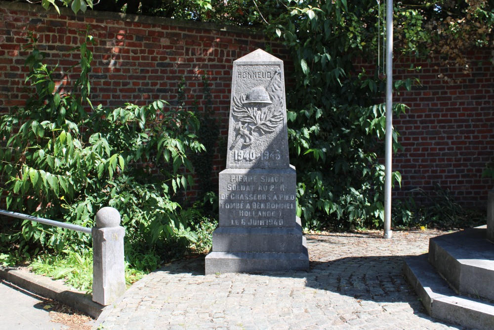 Oorlogsmonument Thimon #2