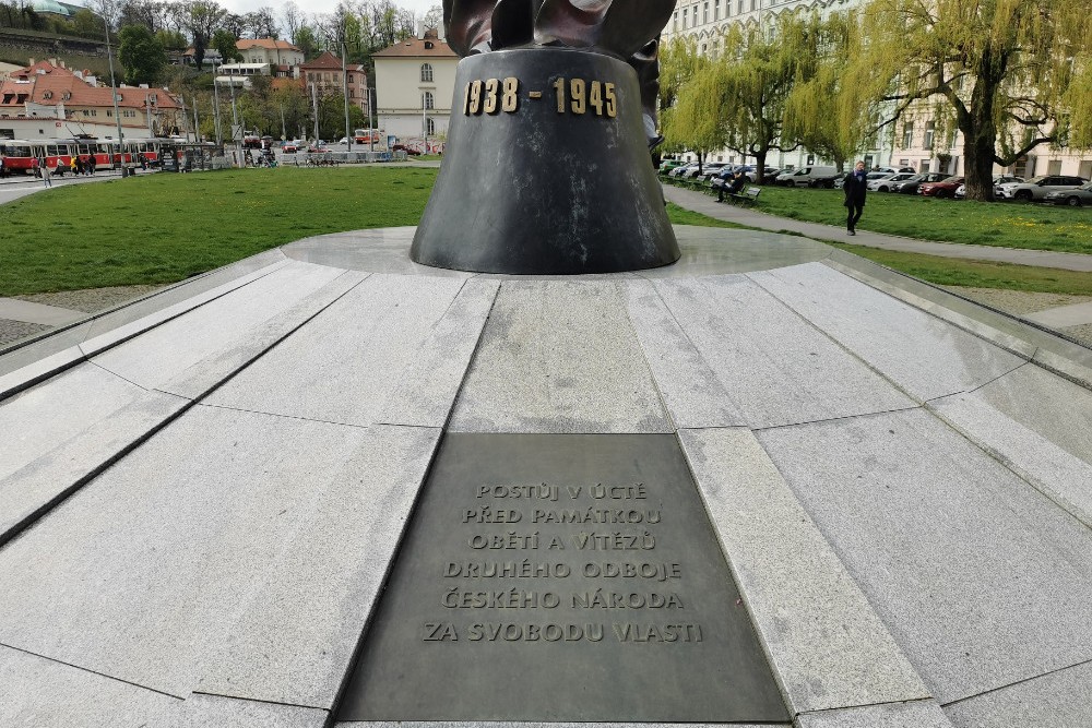 Oorlogsmonument Praag #4