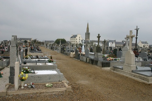 Commonwealth War Grave Plouhinec #1