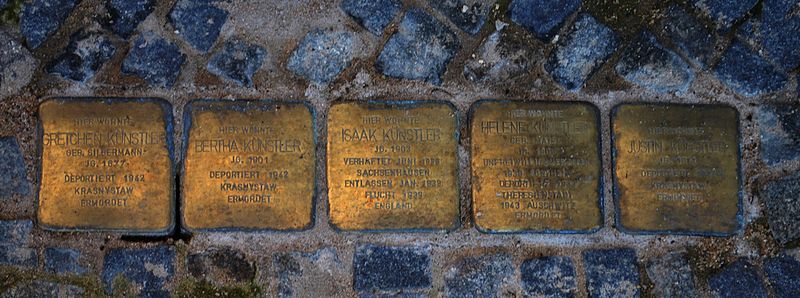 Stolpersteine Karlsplatz 9 #1