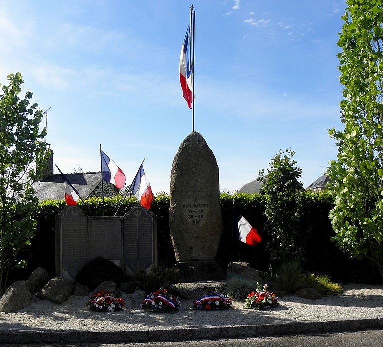 Oorlogsmonument Saint-Pierre-des-Landes #1