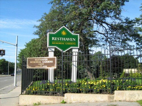 Commonwealth War Graves Resthaven Memorial Garden