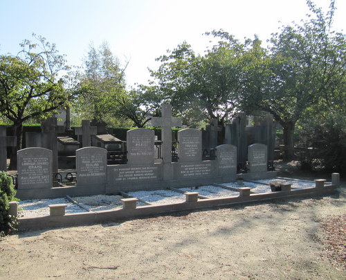 Dutch War Graves Hulst #1