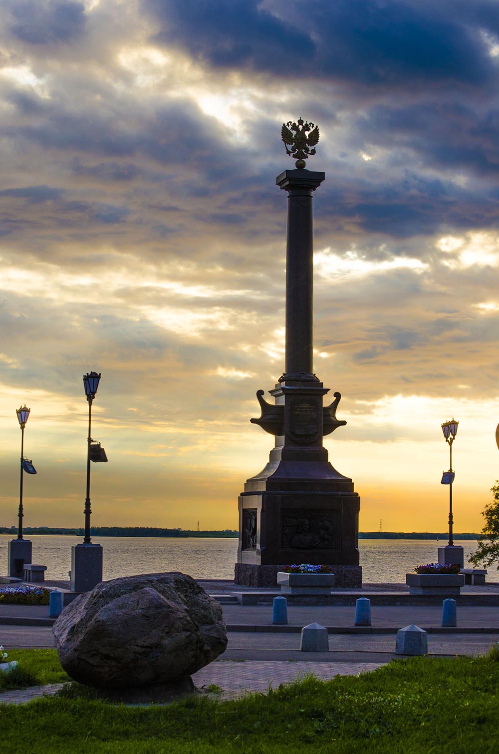 Obelisk Arkhangelsk Heldenstad #1