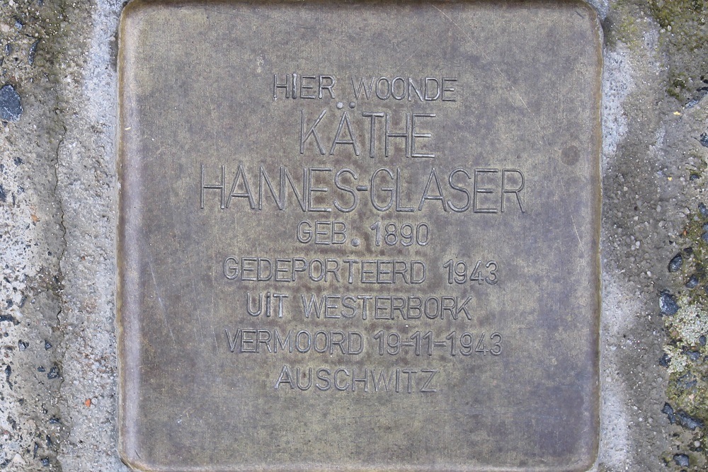 Stolperstein Mezenstraat 1