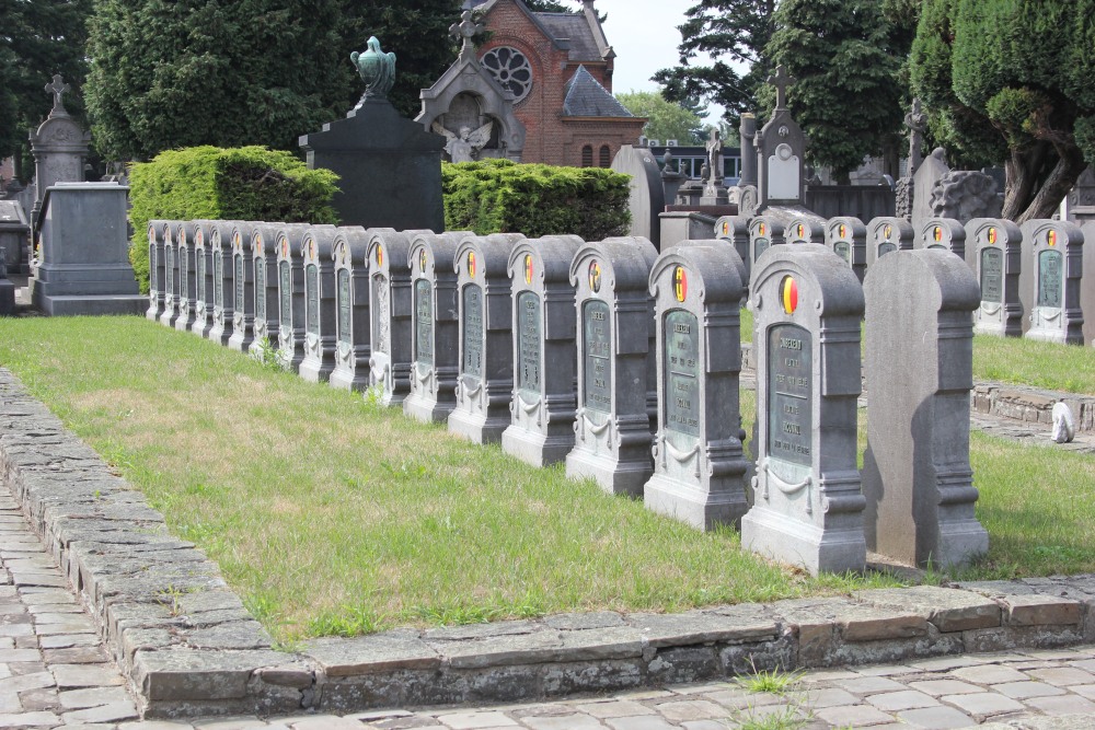 Belgische Oorlogsgraven Gemeentelijke Begraafplaats Mechelen #2