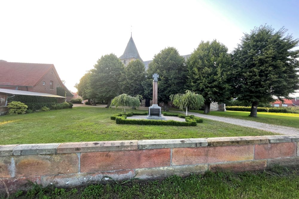 War Monument Ohne #4