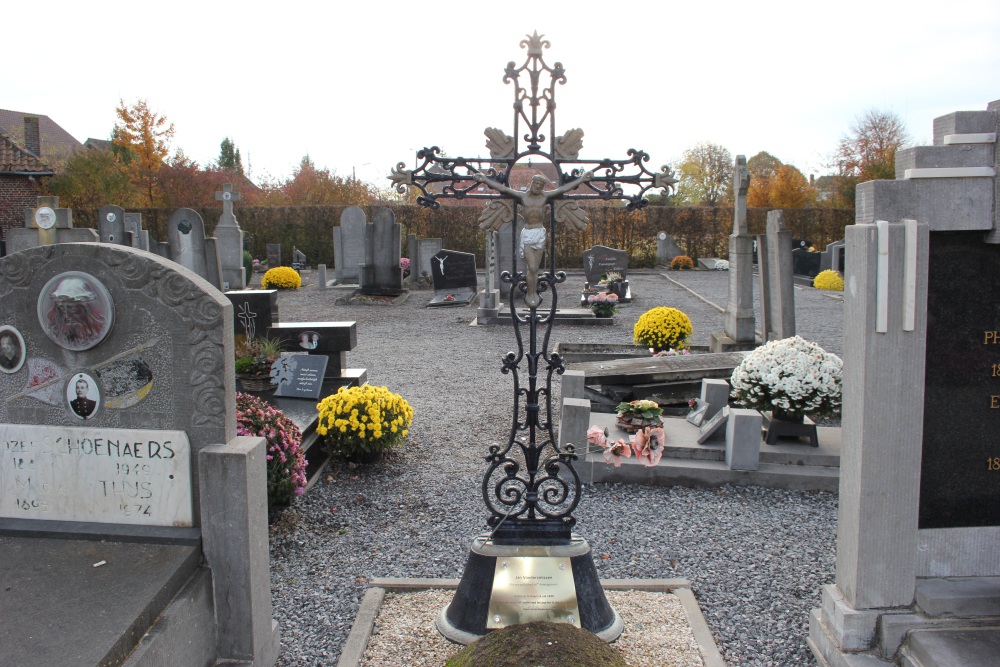 Belgian War Grave Rijkel	 #1