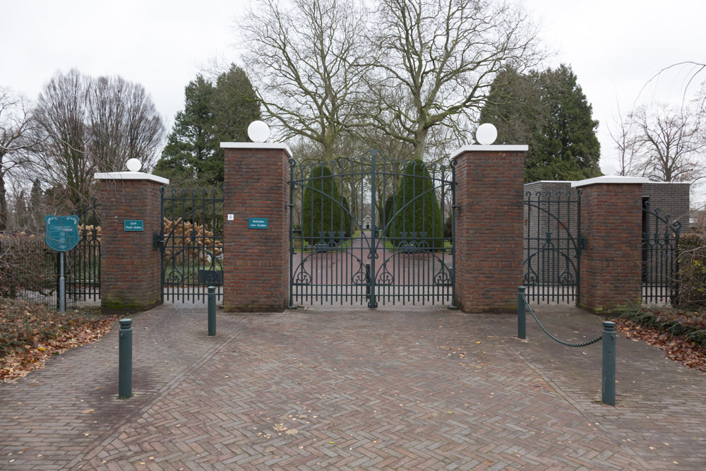 Dutch War Graves General Cemetery Winterswijk #5