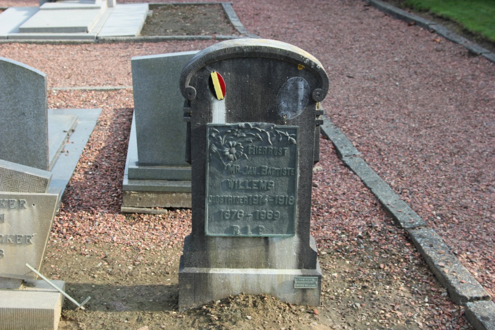 Belgian Graves Veterans Baardegem #2