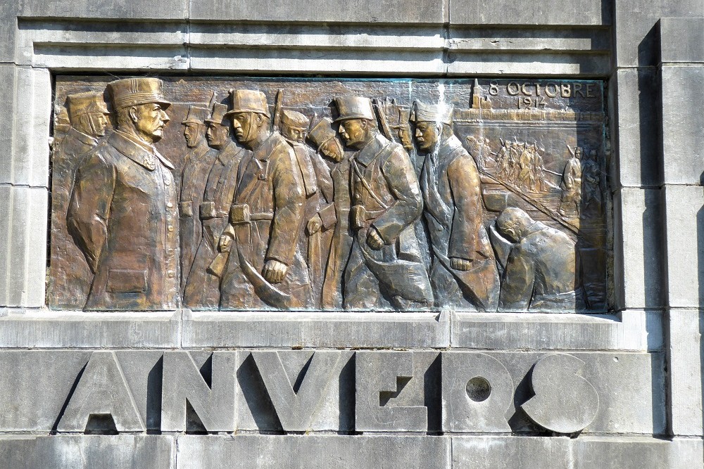 Monument Luitenant-Generaal Dossin de Saint-Georges #4