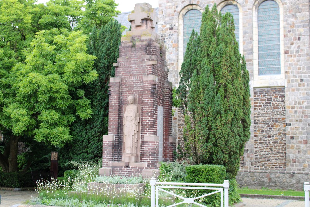 Oorlogsmonument Geluwe #1