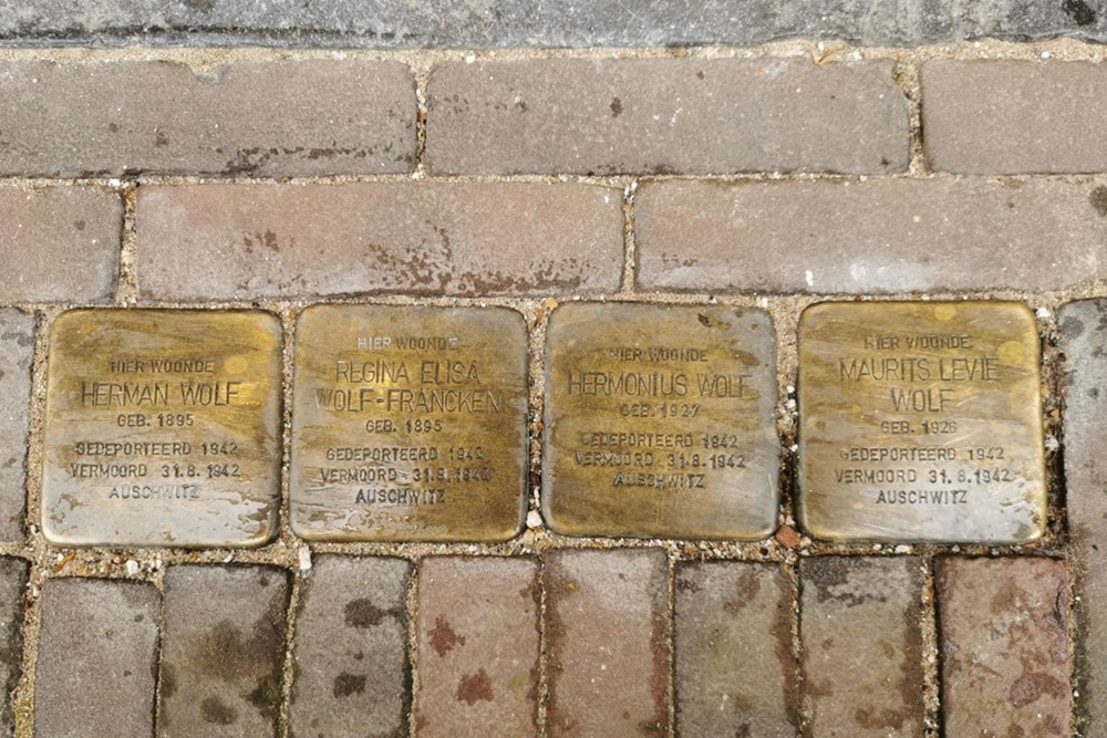 Stolpersteine Limbrichterstraat 15