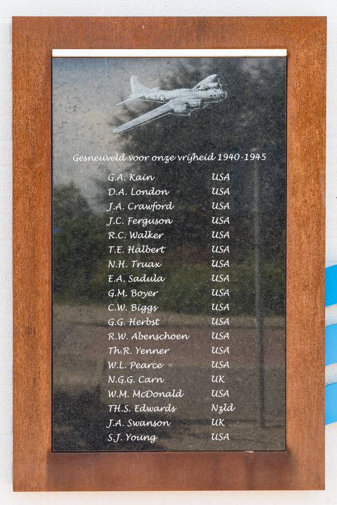 Memorial Air Crew Angeren #2