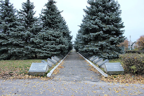 Mass Grave Soviet Soldiers Vyazivok #1