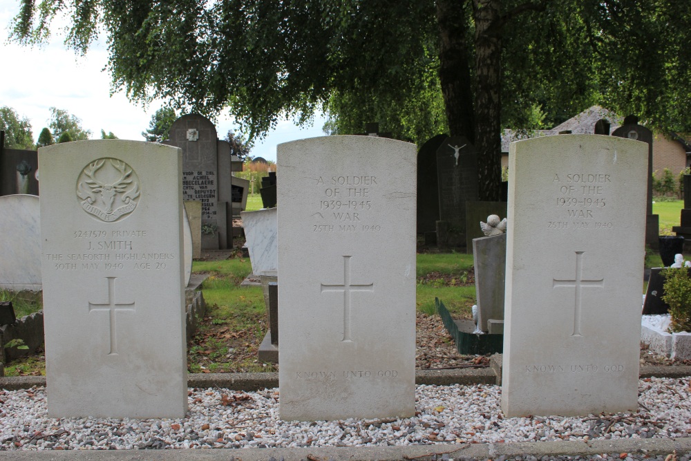 Commonwealth War Cemetery Moorsele Military #4