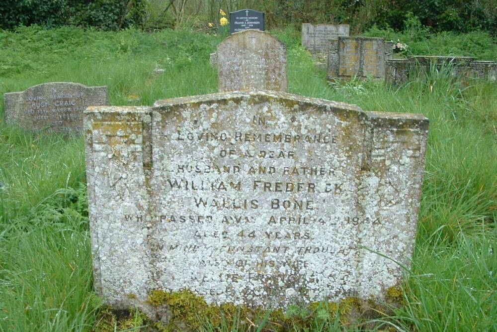 Commonwealth War Grave Thaxted Congregational Chapelyard