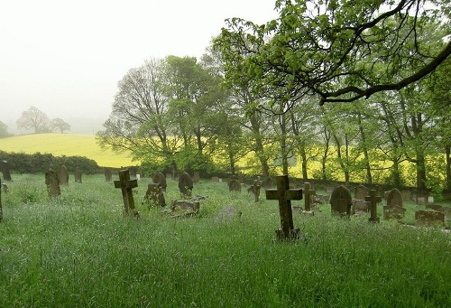 Oorlogsgraven van het Gemenebest St Leonard Churchyard