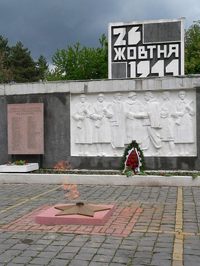 Bevrijdings- en Oorlogsmonument Mukachevo #2