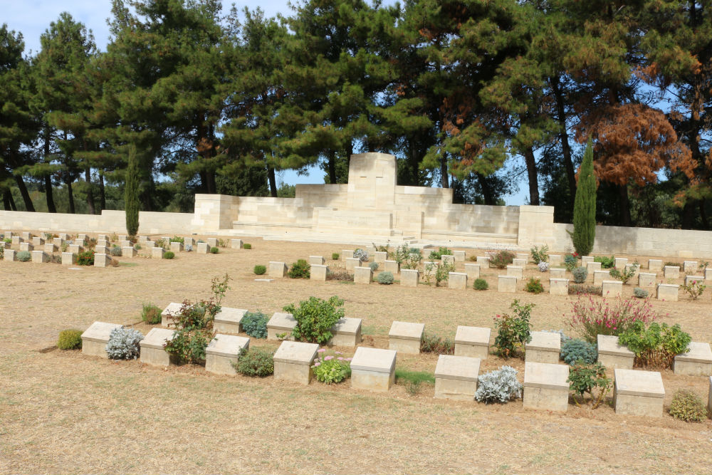 Redoubt Commonwealth War Cemetery #2