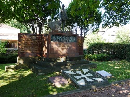 Oorlogsmonument Niederaußem #2