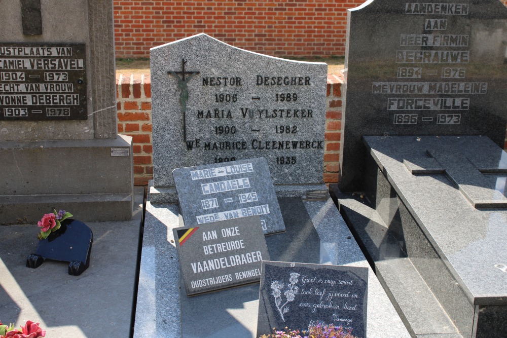 Belgian Graves Veterans Reningelst #1