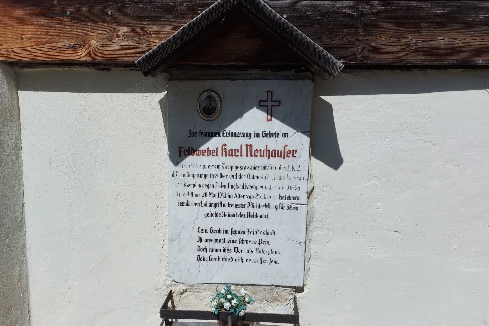 Memorial Karl Neuhauser