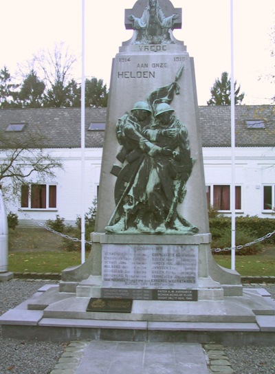 War Memorial Achel