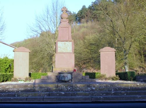 War Memorial Niederkail #1