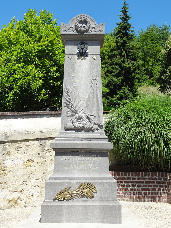 Oorlogsmonument Clairoix #1