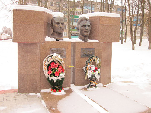 Collective Grave Russian Senior Officers #1