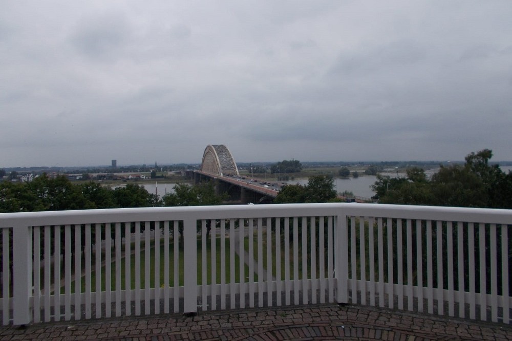 Terras Villa Belvdre Nijmegen