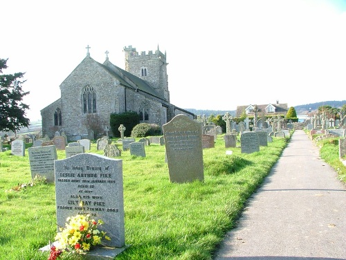 Oorlogsgraven van het Gemenebest St Giles Churchyard #1