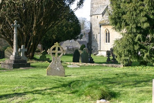 Commonwealth War Grave St. Mary Churchyard