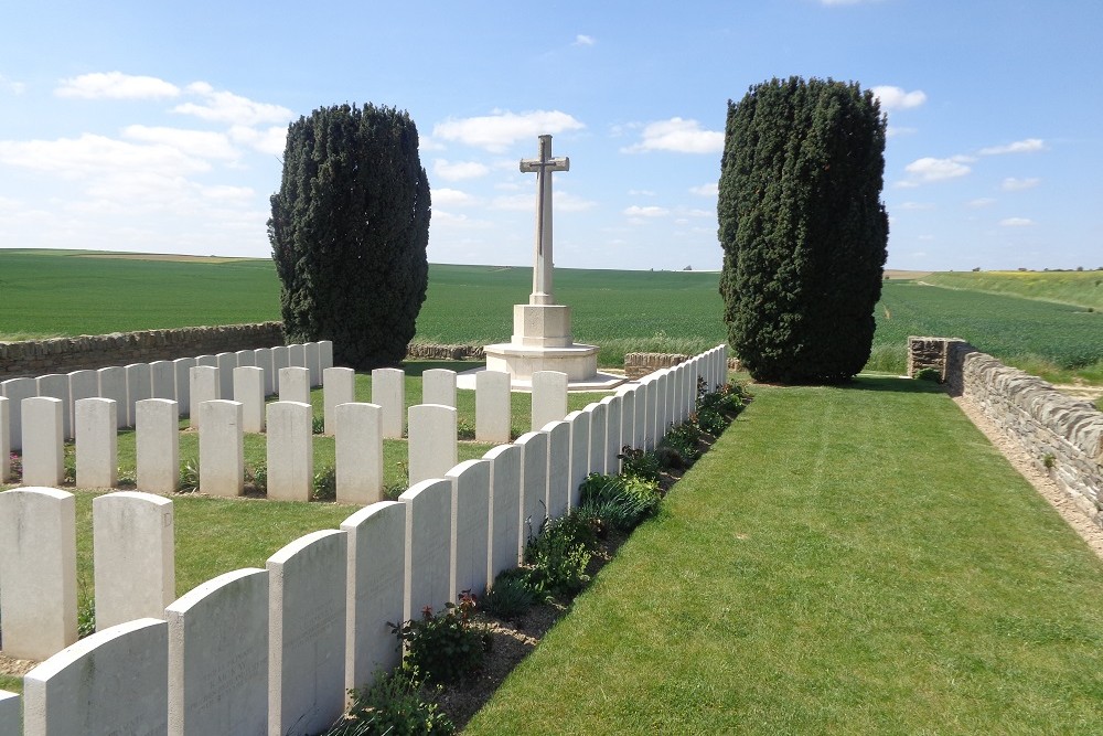 Commonwealth War Cemetery Targelle Ravine #2