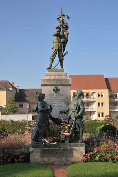 Oorlogsmonument Paray-le-Monial #1