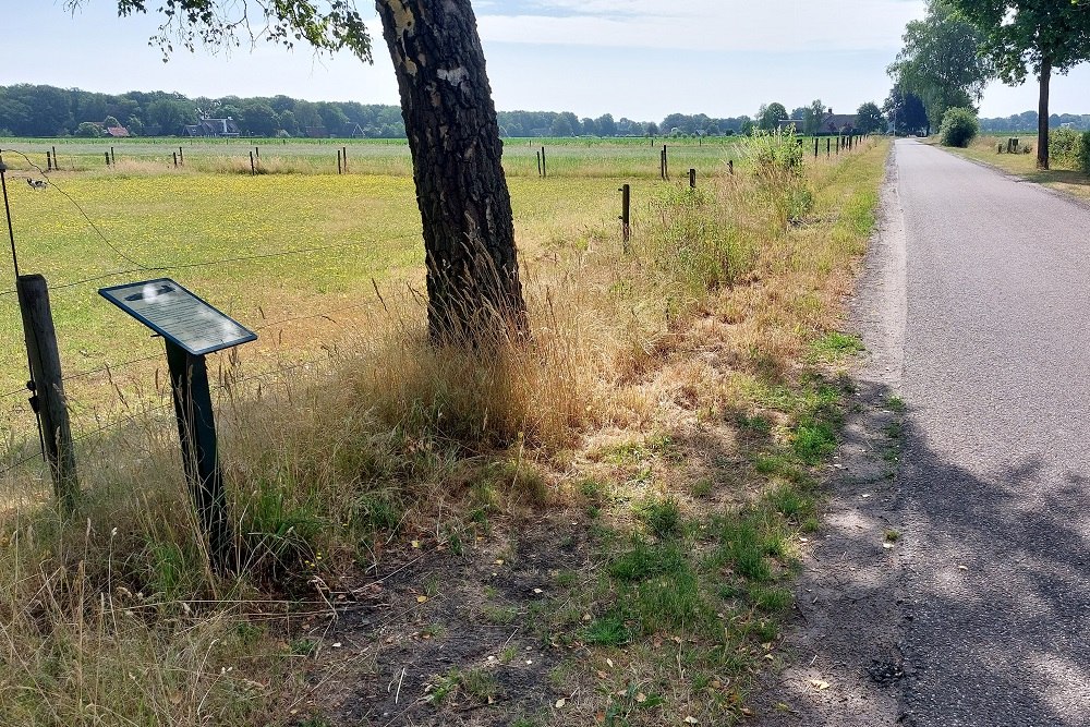 Crashlocatie 3 Opdat Niet Wordt Vergeten Hellendoorn #2