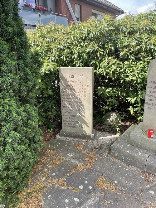 War Memorial Schierloh #4