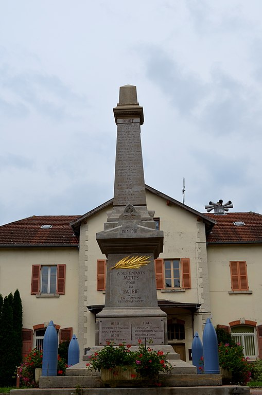 Oorlogsmonument Saint-Maurice-de-Rmens