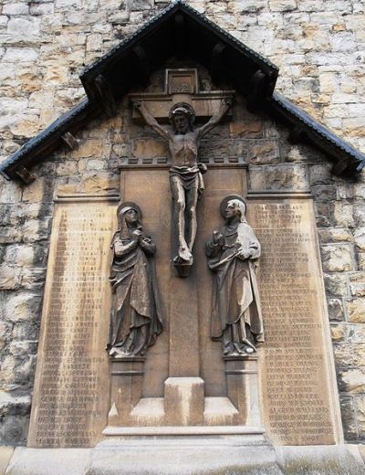 Oorlogsmonument St. Mary Magdalene Church #1