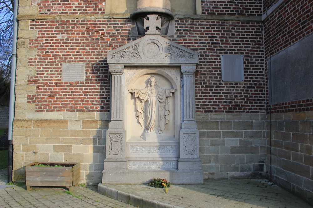 War Memorial Denderwindeke #2