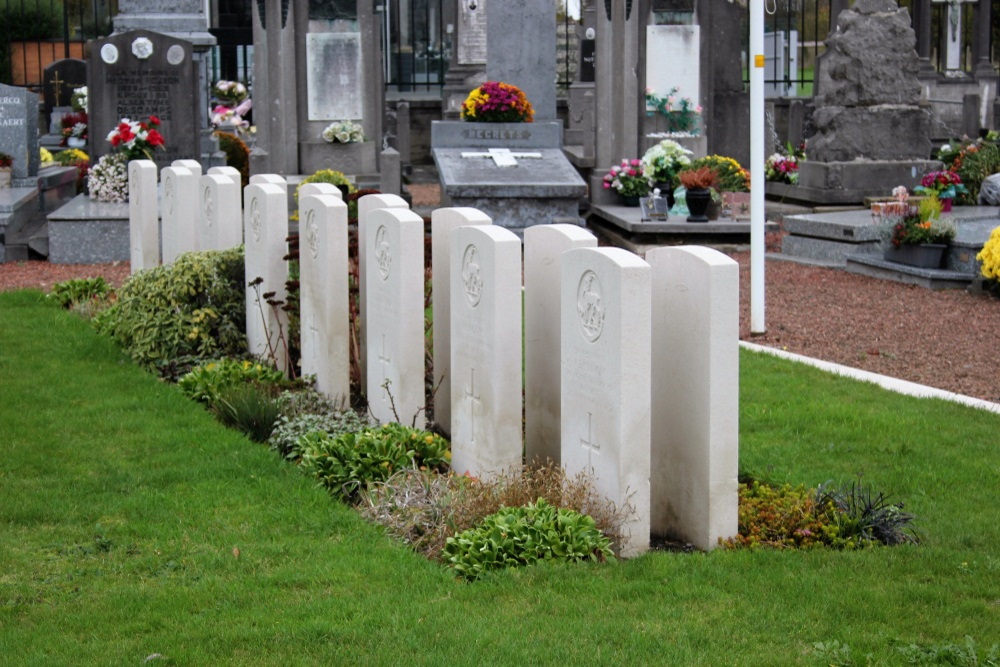 Commonwealth War Graves Comines #5