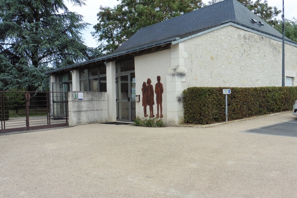 Herdenkingsentrum Bloedbad Maillé #1