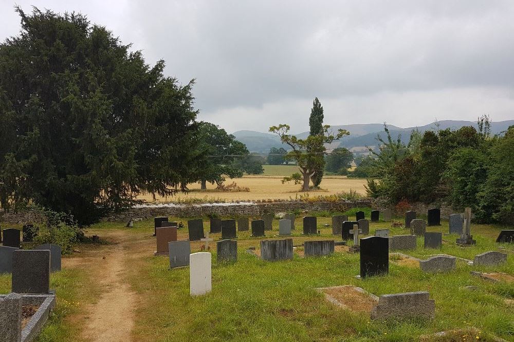 Commonwealth War Graves St. Mary Churchyard