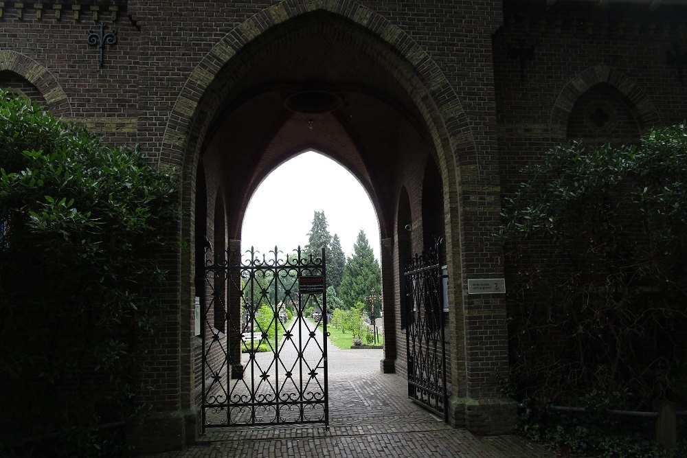 Nederlandse Oorlogsgraven Deventer #1