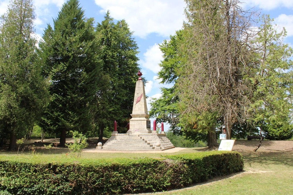 Monument 12e Division Les parges