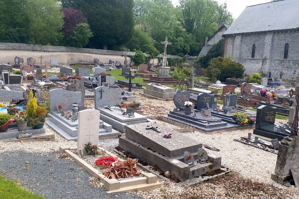 Commonwealth War Grave Bailleul-la-Valle #1