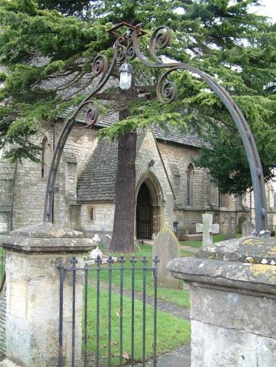 Commonwealth War Graves Holy Trinity Churchyard #1